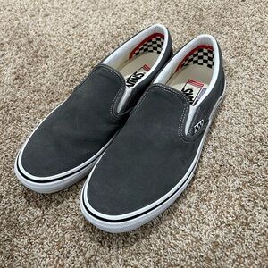 Men’s popcushion slip on gray vans!